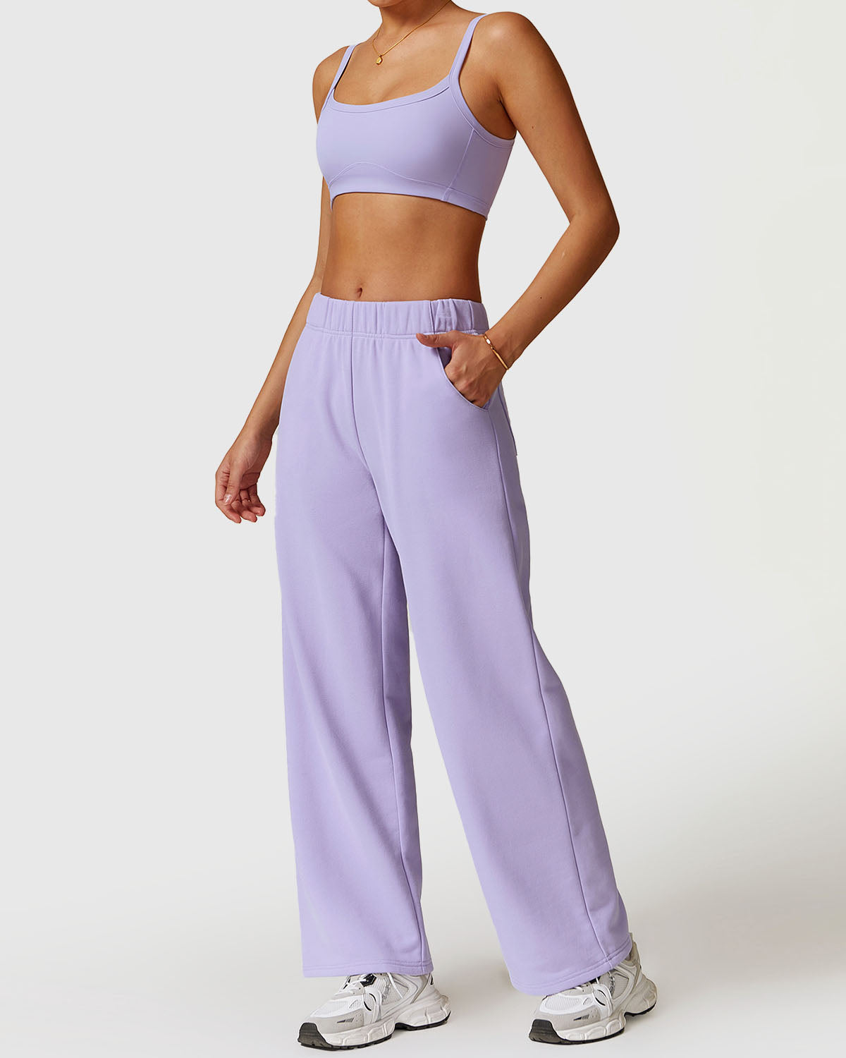 Women's Activewear Bra and Comfortable Joggers